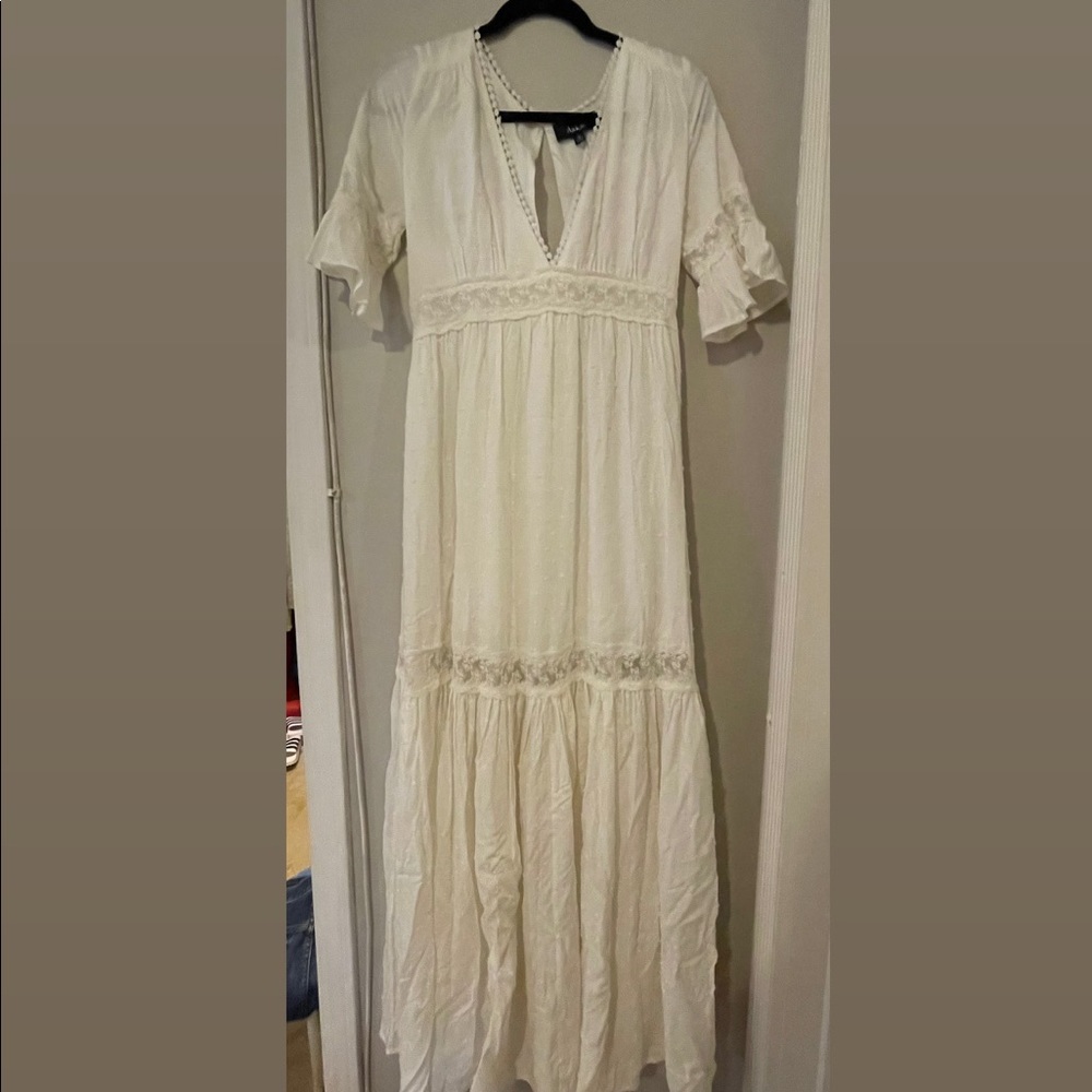 WHITE DEEP V MAXI DRESS